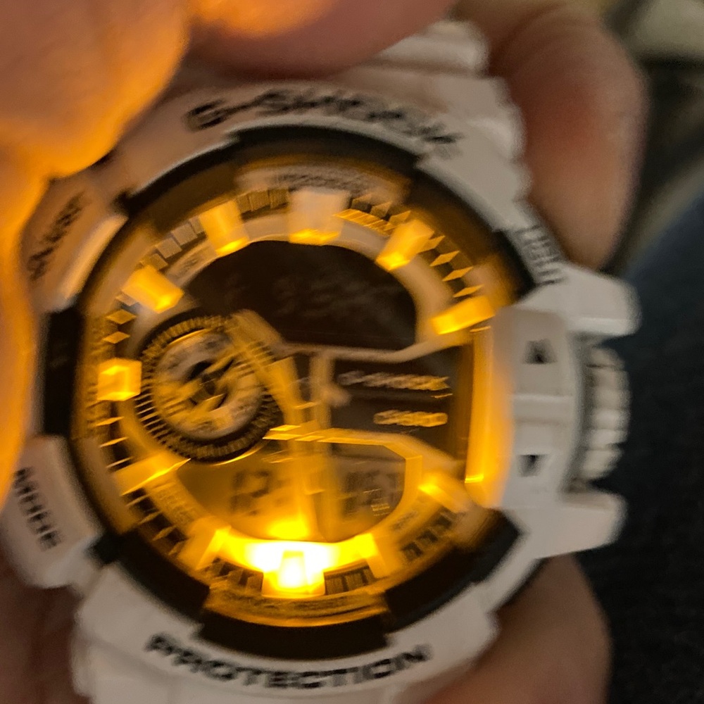 Casio Gshock GA-400, white black stormtrooper, new battery, light works - Picture 14 of 16